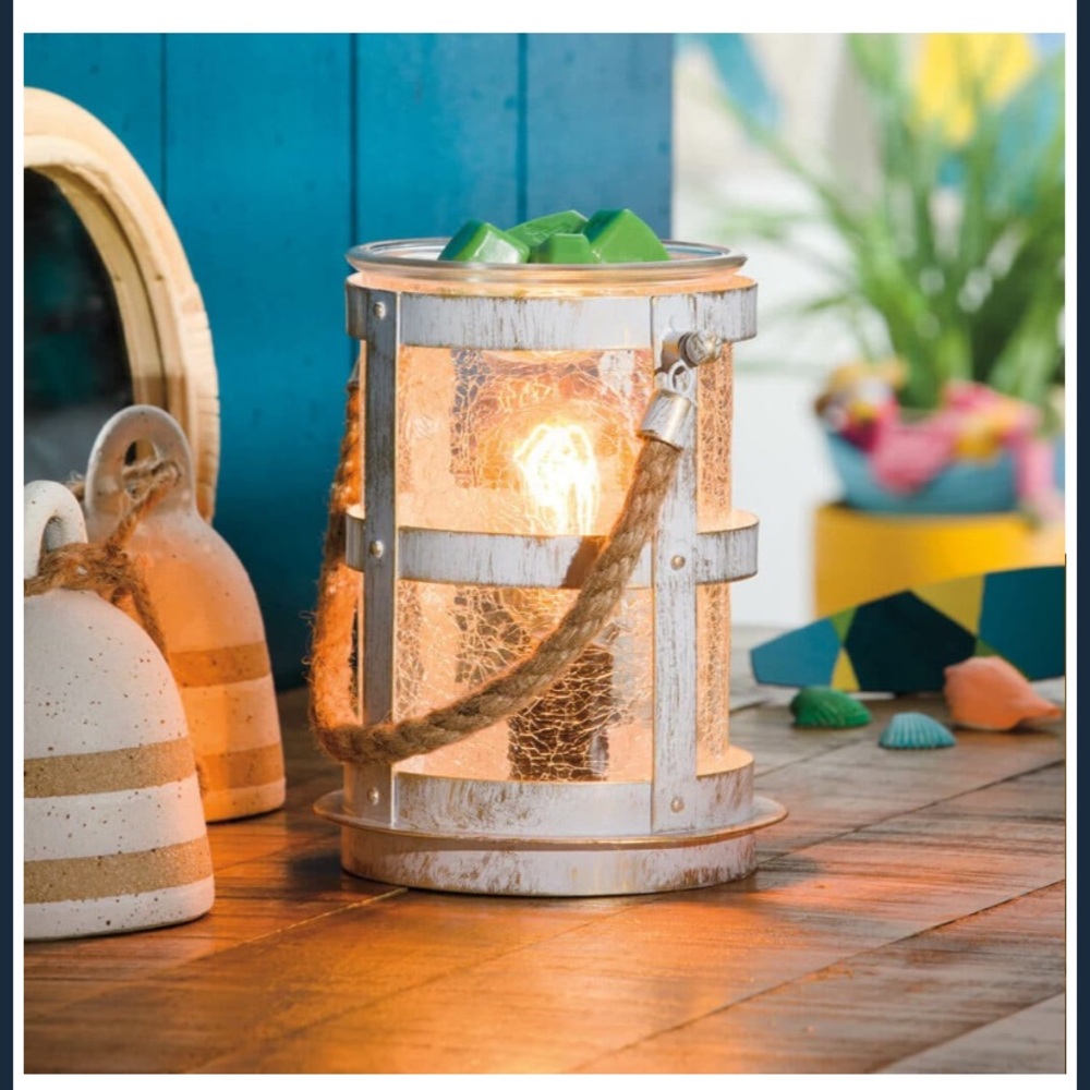 Scentsy Coastal Light Large Plug in Candle Wax Warmer New in Box